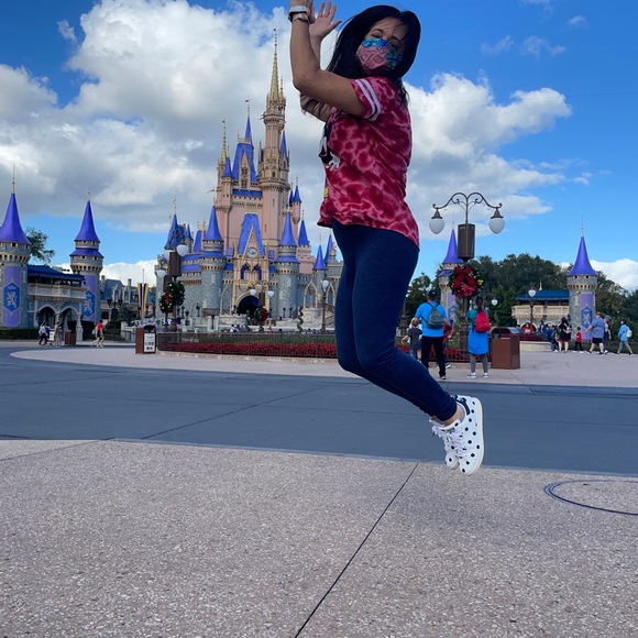 Meet your Posher, Torry - Picture 3 of 3